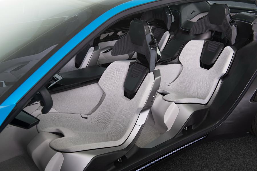 Интерьер Peugeot Instinct Concept 2017 года  (фото 88 из 98)